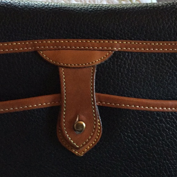 EUC Dooney & Bourke Handbag - Picture 7 of 10